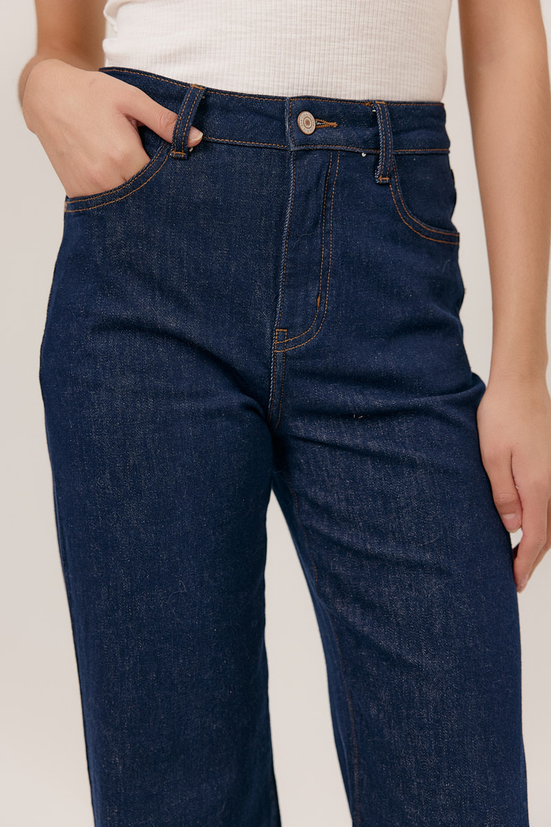 PANTALÓN VAQUERO ELBA COLOR AZUL OSCURO 4